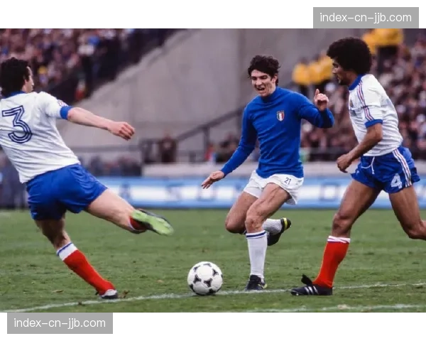 从都灵到那不勒斯：专访意大利新晋国脚边后卫贝拉诺瓦