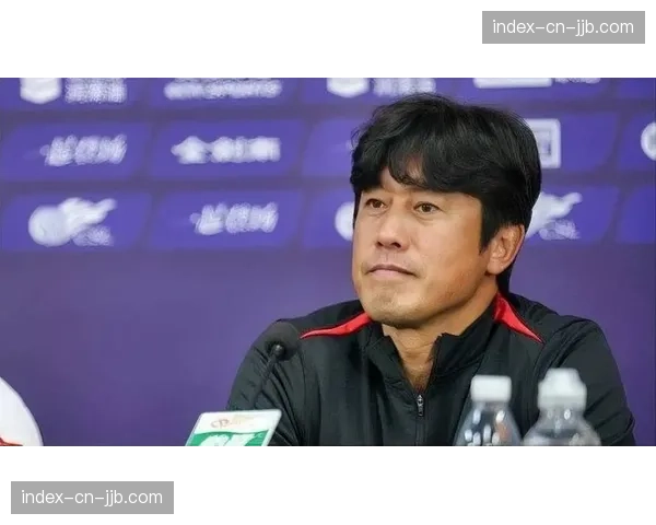 【2026年4月中超联赛·人物·特写“专访成都蓉城主帅徐正源：我们为何坚持‘442’高位压迫体系”