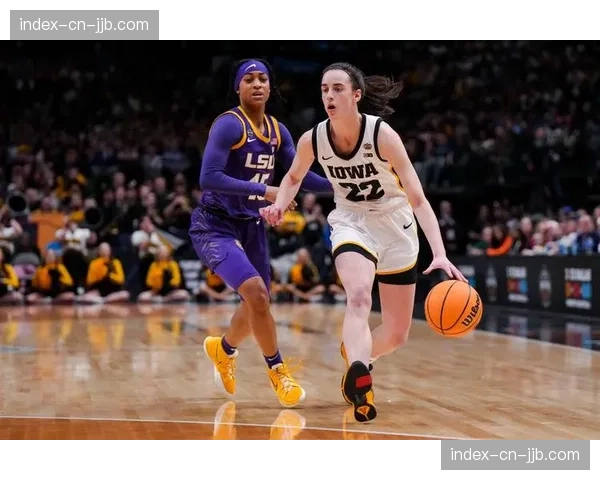 媒体预测：WNBA新科状元凯特琳-克拉克处子赛季数据